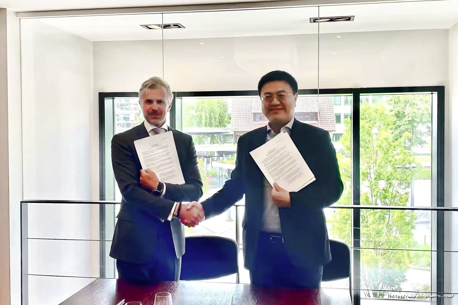 1685505365477662MiBE.jpg 1685505365477662MiBE.jpg